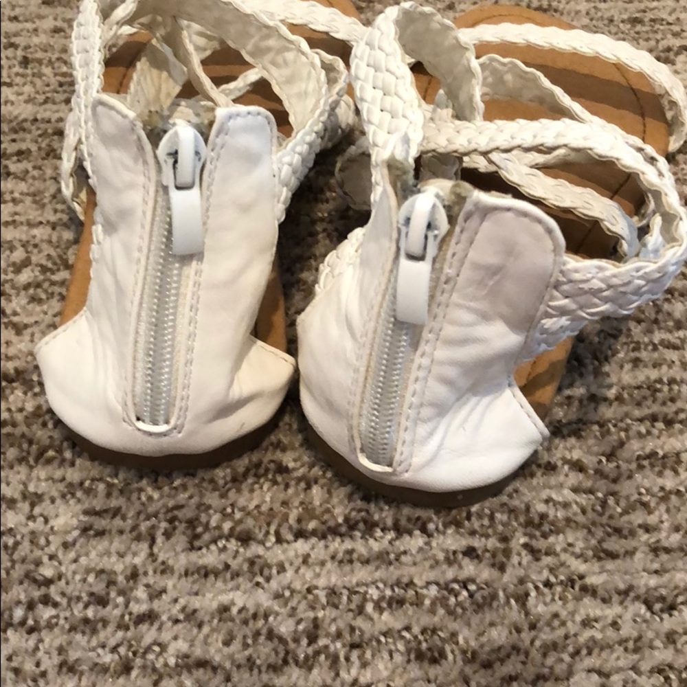 White sandals - Picture 2 of 3